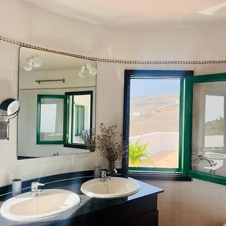 La Asomada Moon Lanzarote فيلة *